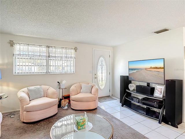 19014 SUNLAKE BOULEVARD, Lutz, FL 33558