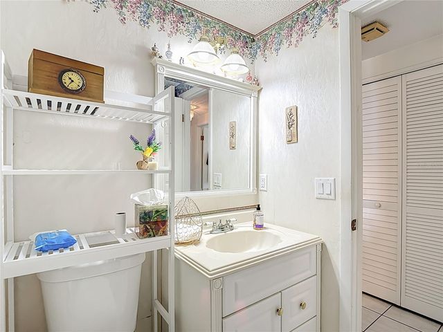 19014 SUNLAKE BOULEVARD, Lutz, FL 33558