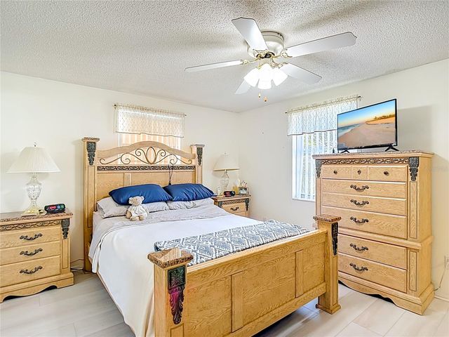 19014 SUNLAKE BOULEVARD, Lutz, FL 33558