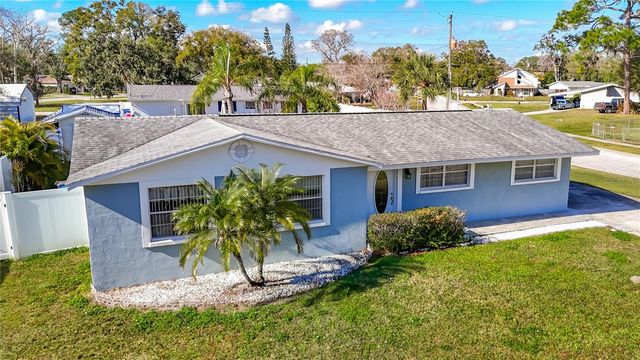 19014 SUNLAKE BOULEVARD, Lutz, FL 33558
