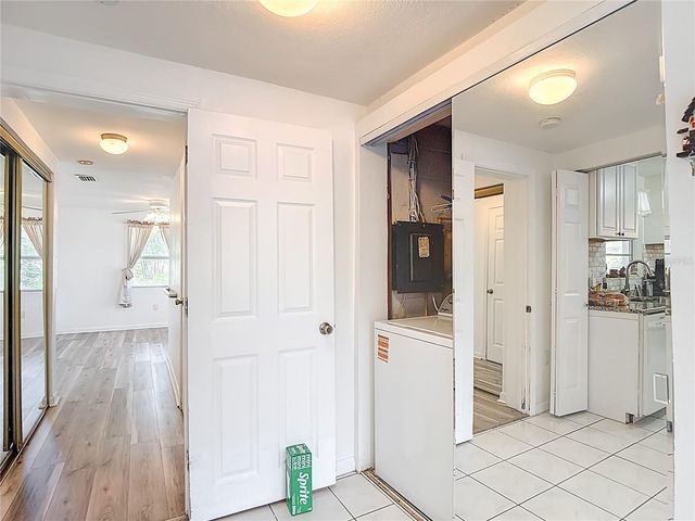 19014 SUNLAKE BOULEVARD, Lutz, FL 33558