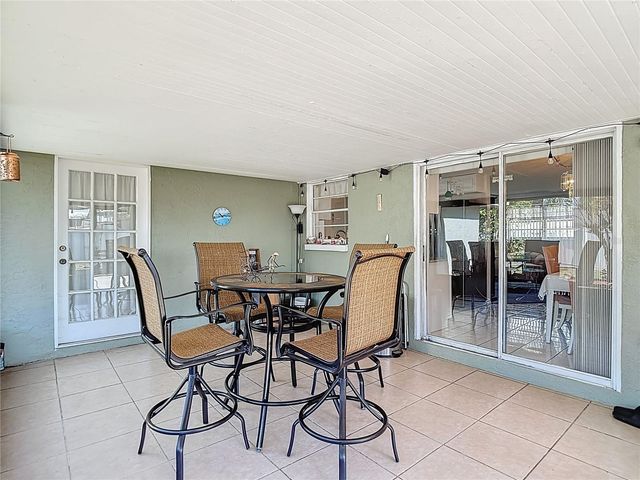 19014 SUNLAKE BOULEVARD, Lutz, FL 33558