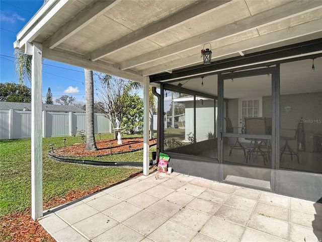 19014 SUNLAKE BOULEVARD, Lutz, FL 33558