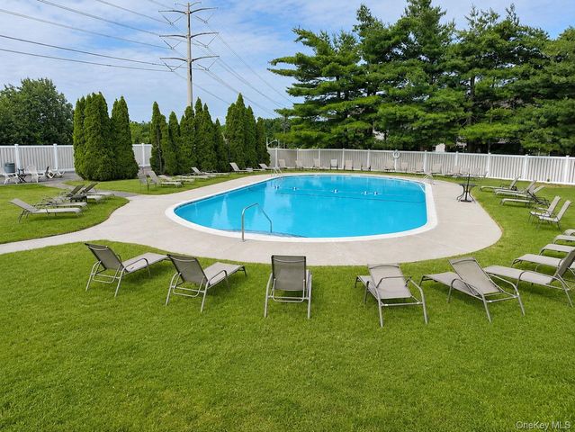 95 Country Club Lane, Pomona, NY 10970