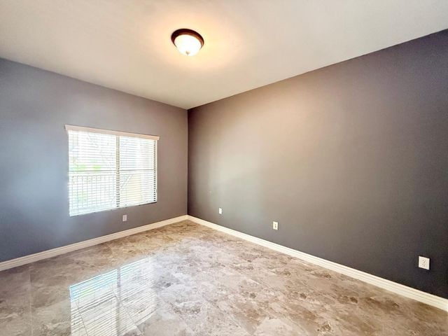 5450 E Deer Valley Drive Unit 1006, Phoenix, AZ 85054