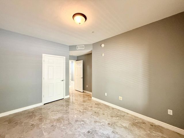 5450 E Deer Valley Drive Unit 1006, Phoenix, AZ 85054
