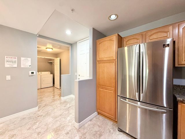 5450 E Deer Valley Drive Unit 1006, Phoenix, AZ 85054