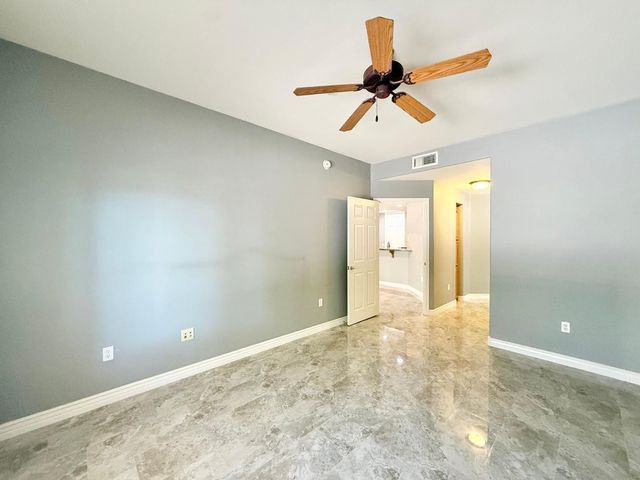 5450 E Deer Valley Drive Unit 1006, Phoenix, AZ 85054