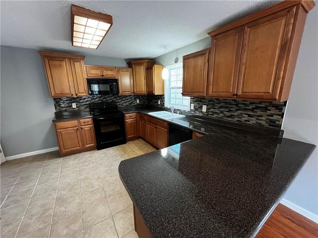 40 Stratford Drive, Douglasville, GA 30134