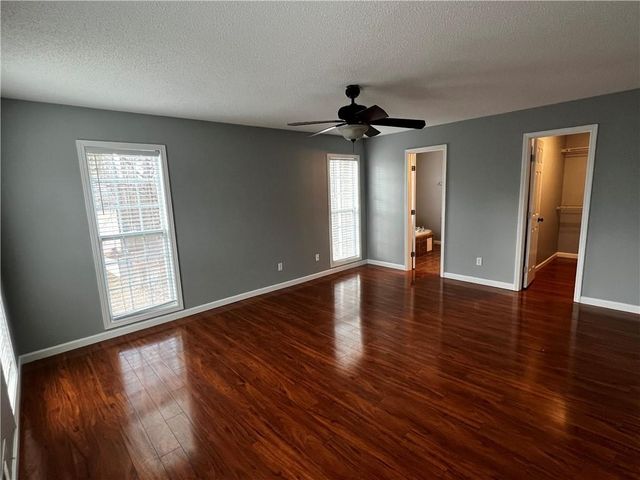 40 Stratford Drive, Douglasville, GA 30134