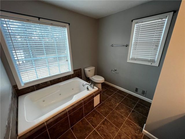 40 Stratford Drive, Douglasville, GA 30134