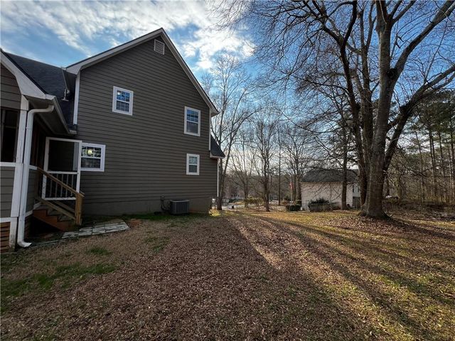 40 Stratford Drive, Douglasville, GA 30134