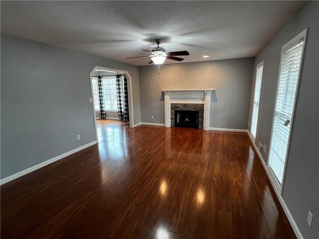 40 Stratford Drive, Douglasville, GA 30134