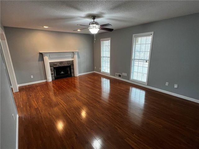 40 Stratford Drive, Douglasville, GA 30134