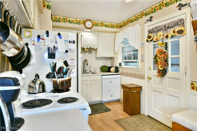 7435 Westview Drive, Youngstown, OH 44512