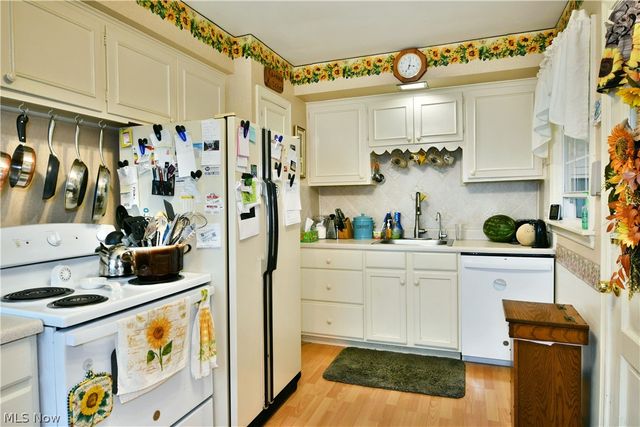 7435 Westview Drive, Youngstown, OH 44512
