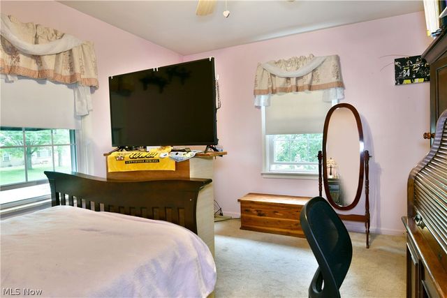 7435 Westview Drive, Youngstown, OH 44512