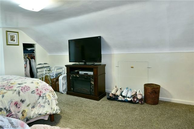 7435 Westview Drive, Youngstown, OH 44512