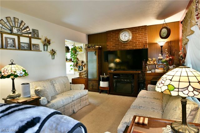 7435 Westview Drive, Youngstown, OH 44512