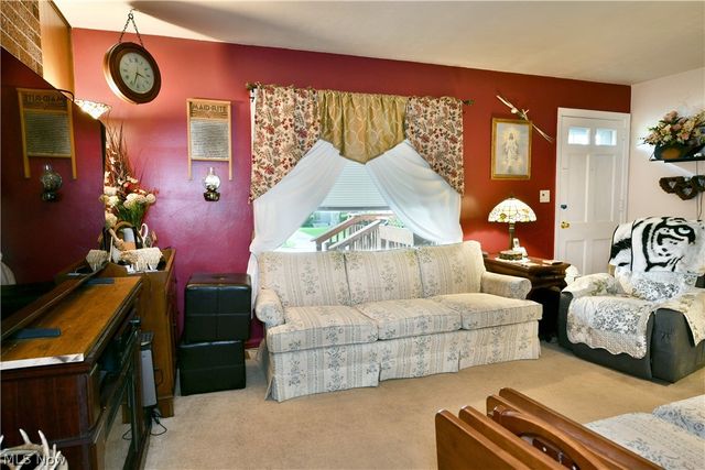 7435 Westview Drive, Youngstown, OH 44512