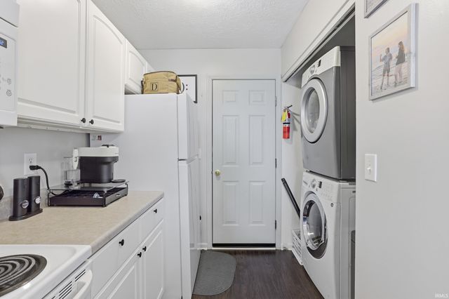 2851 S Walnut Street Pike, Bloomington, IN 47401