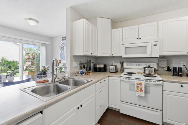 2851 S Walnut Street Pike, Bloomington, IN 47401