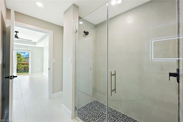 1910 NE 42nd TER, Cape Coral, FL 33909