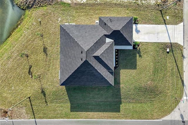 1910 NE 42nd TER, Cape Coral, FL 33909