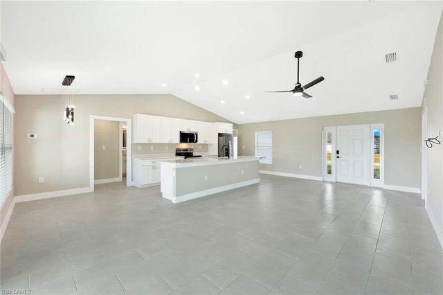 1910 NE 42nd TER, Cape Coral, FL 33909