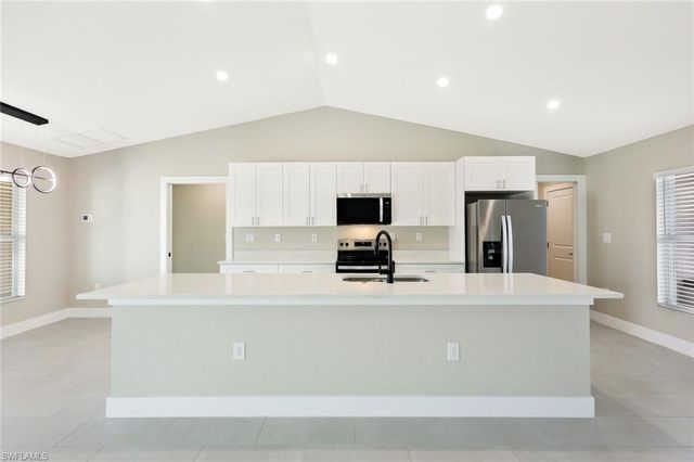 1910 NE 42nd TER, Cape Coral, FL 33909