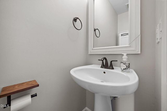 9212 Sayornis Court, Raleigh, NC 27615