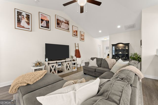 517 Highland Pointe Drive, Alto, GA 30510