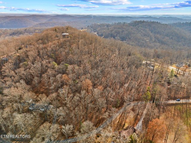 Mountain Lake Drive, Rocky Top, TN 37769