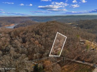 Mountain Lake Drive, Rocky Top, TN 37769