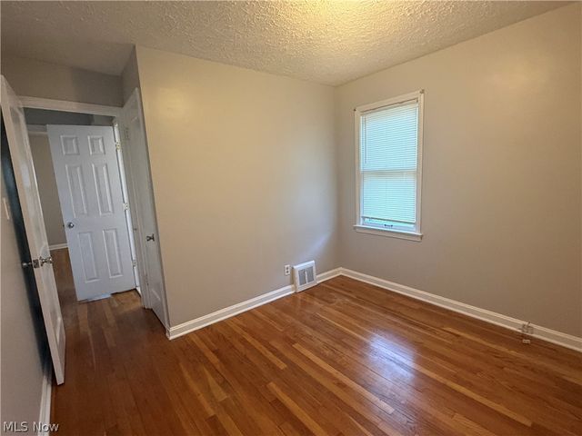 5469 Thomas Street, Maple Heights, OH 44137