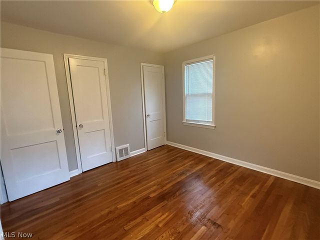 5469 Thomas Street, Maple Heights, OH 44137