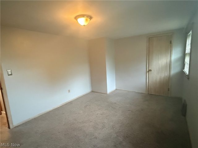 5469 Thomas Street, Maple Heights, OH 44137