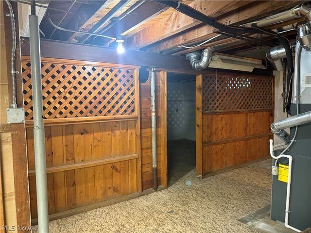 5469 Thomas Street, Maple Heights, OH 44137