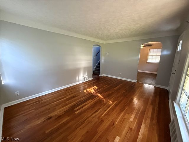 5469 Thomas Street, Maple Heights, OH 44137