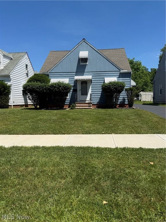 5469 Thomas Street, Maple Heights, OH 44137
