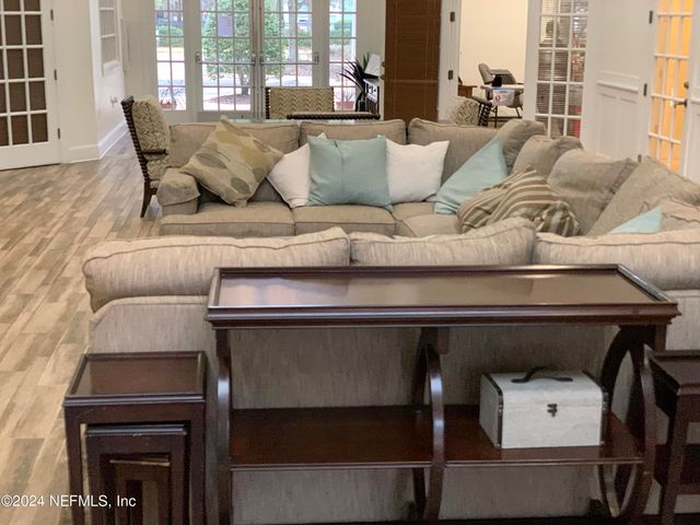 8550 TOUCHTON Road 1323, Jacksonville, FL 32216