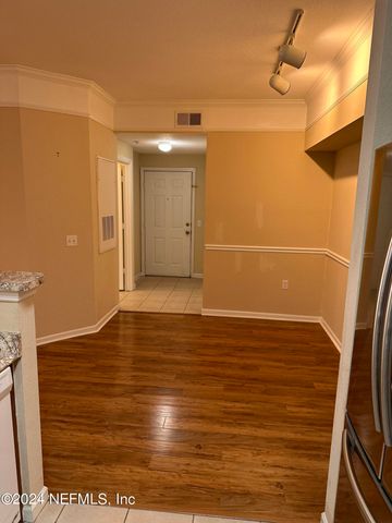 8550 TOUCHTON Road 1323, Jacksonville, FL 32216