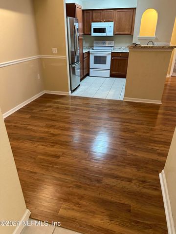 8550 TOUCHTON Road 1323, Jacksonville, FL 32216