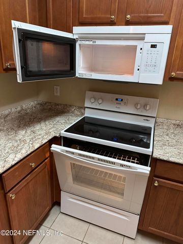 8550 TOUCHTON Road 1323, Jacksonville, FL 32216