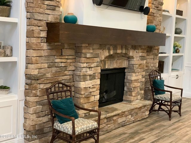 8550 TOUCHTON Road 1323, Jacksonville, FL 32216