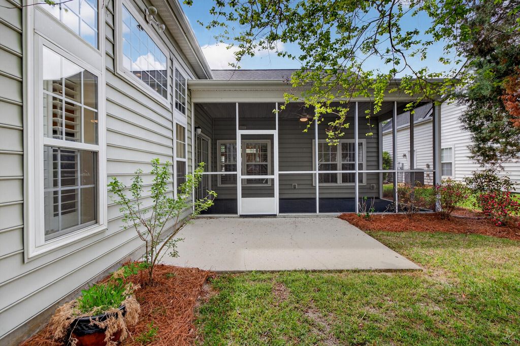 Image 38 of property listing at 152 Back Tee Circle, Summerville, SC 29485