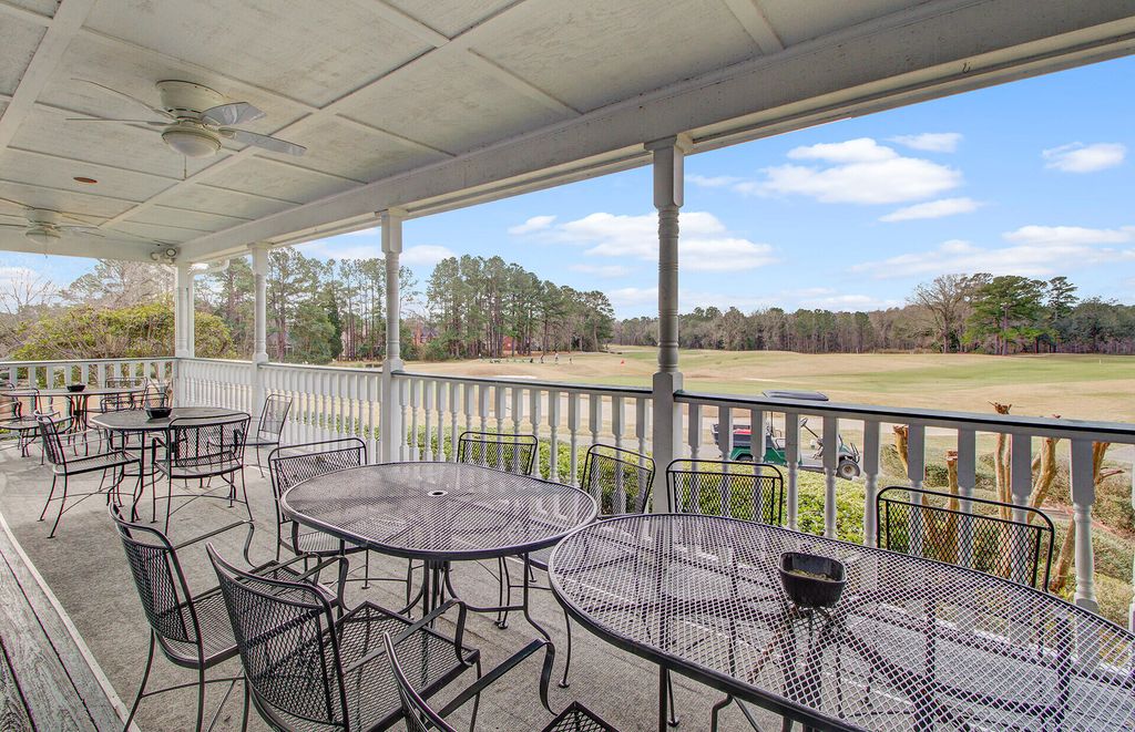 Image 46 of property listing at 152 Back Tee Circle, Summerville, SC 29485