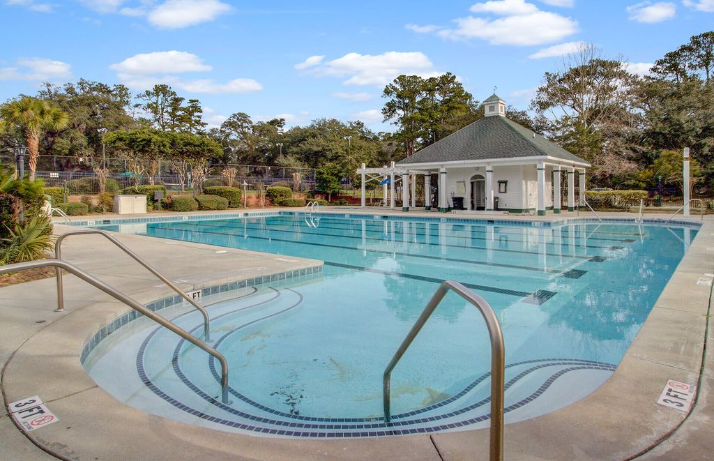 Image 48 of property listing at 152 Back Tee Circle, Summerville, SC 29485