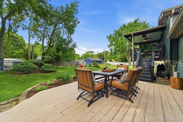 738 Bernadette Lane, Batavia, IL 60510