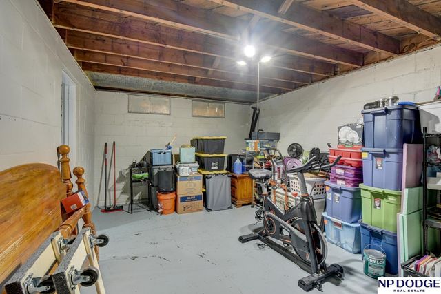 3164 Ida Street, Omaha, NE 68112